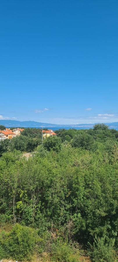 Apartments Hugo Малинска Экстерьер фото