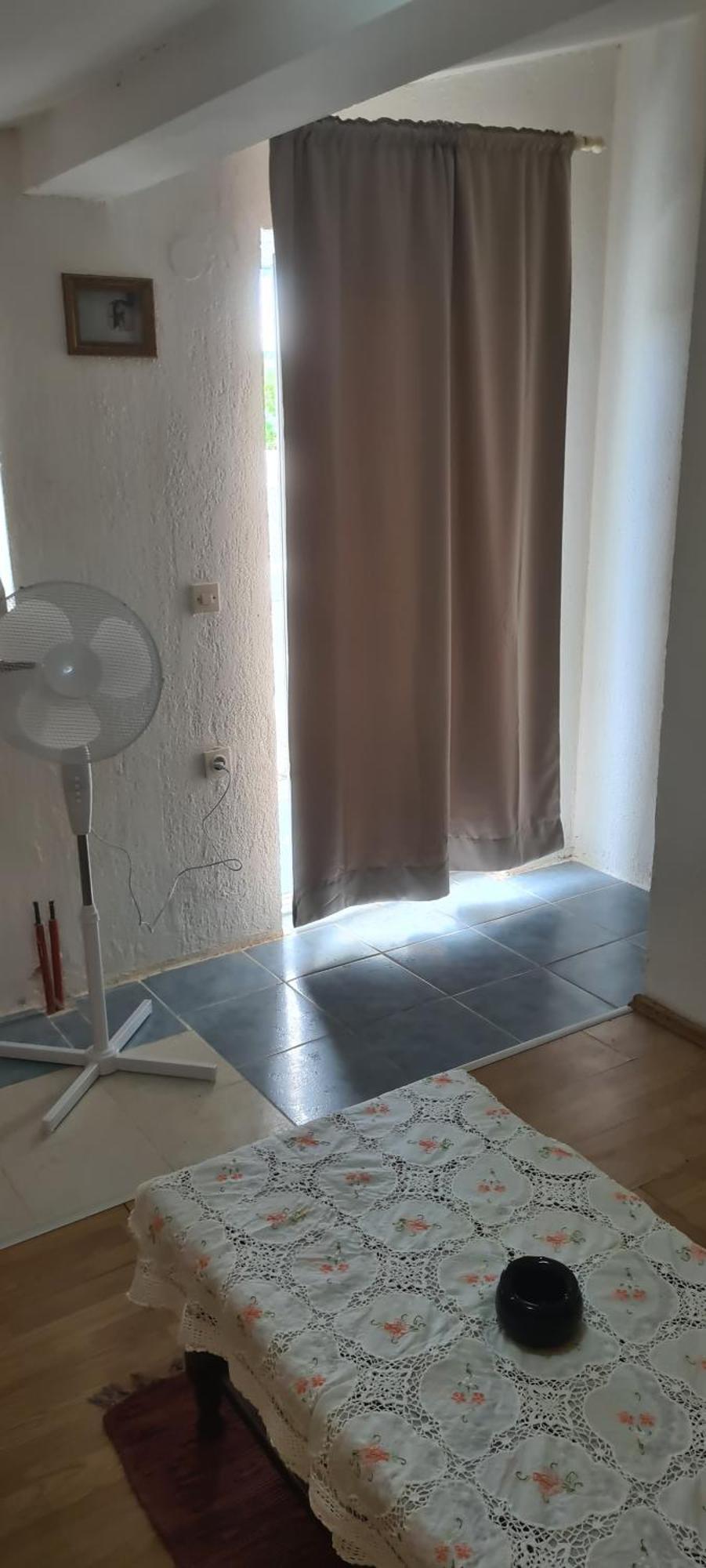 Apartments Hugo Малинска Номер фото