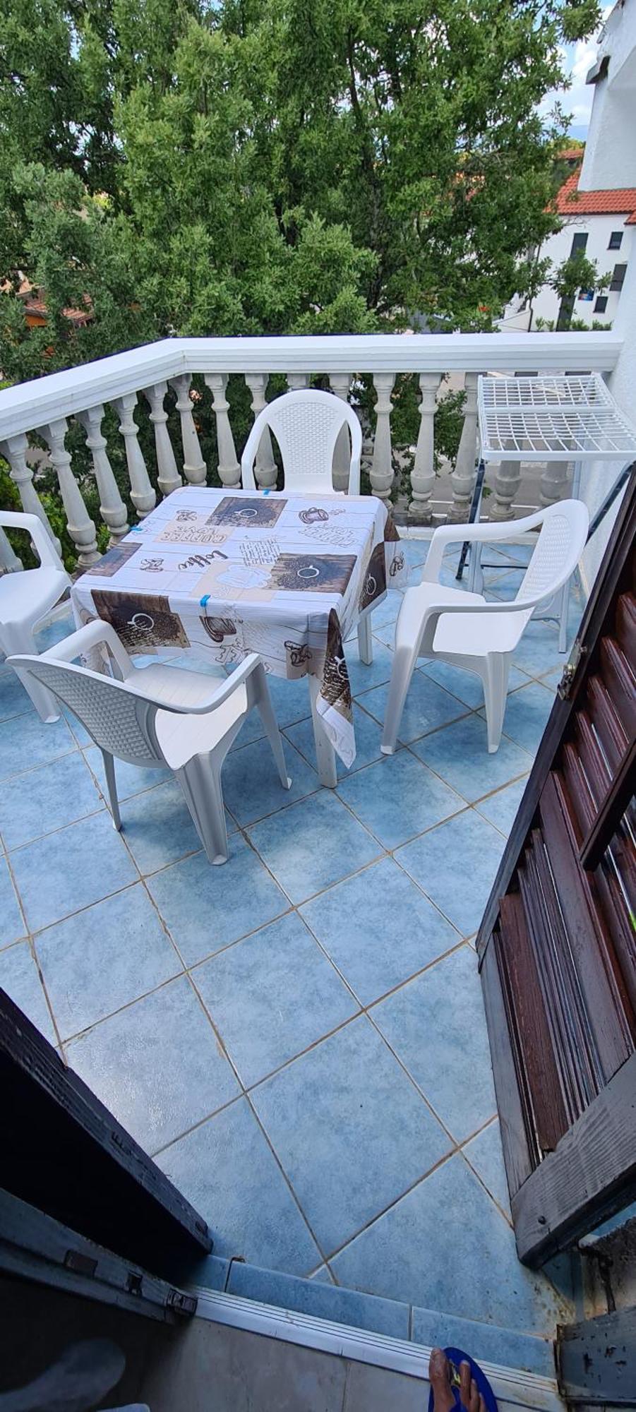 Apartments Hugo Малинска Номер фото