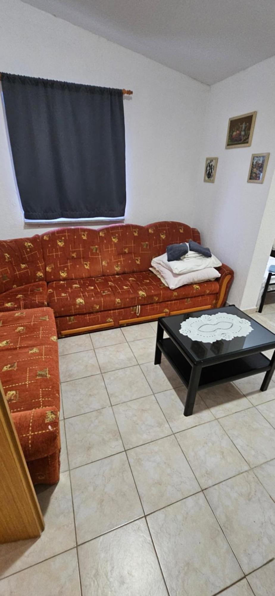 Apartments Hugo Малинска Номер фото